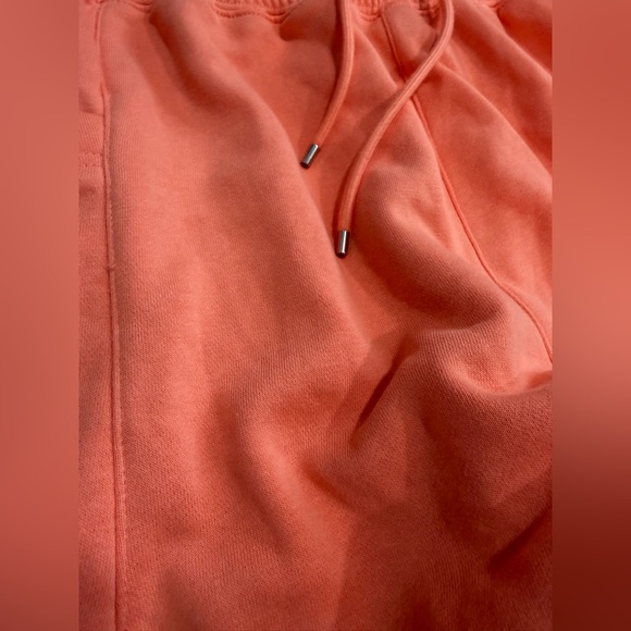 NIKE 🧡 - Picture 4 of 5